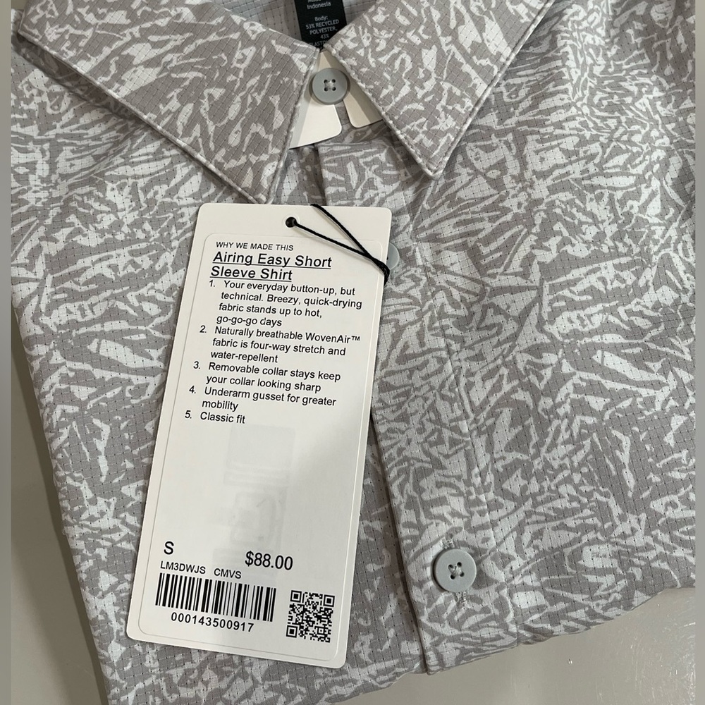 Lululemon Airing Easy Short Sleeve Button-Up Shirt - Picture 4 of 6